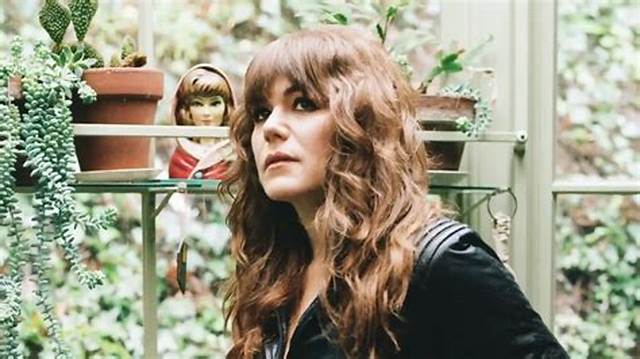 Myra Lewis Biography, Age, Height, Husband, Net Worth, Family
